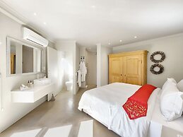 Rouge on Rose Boutique Hotel