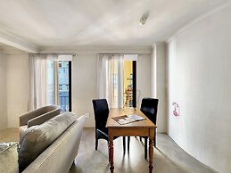 Rouge on Rose Boutique Hotel