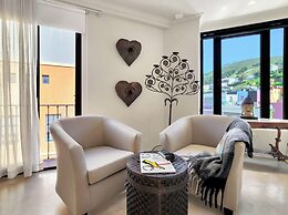 Rouge on Rose Boutique Hotel