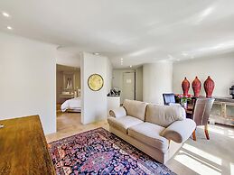Rouge on Rose Boutique Hotel