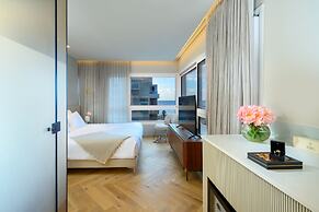 Jewel Beachfront Boutique Hotel