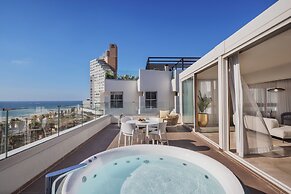 Jewel Beachfront Boutique Hotel