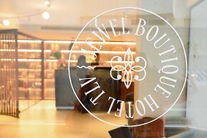 Jewel Beachfront Boutique Hotel