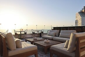 Jewel Beachfront Boutique Hotel