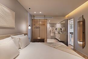 Jewel Beachfront Boutique Hotel