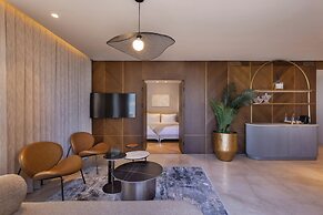 Jewel Beachfront Boutique Hotel