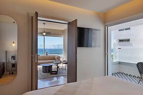 Jewel Beachfront Boutique Hotel