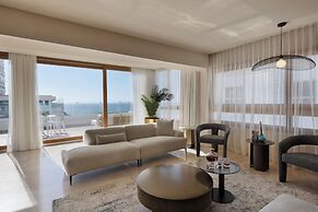 Jewel Beachfront Boutique Hotel