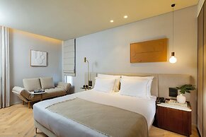 Jewel Beachfront Boutique Hotel