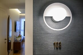Jewel Beachfront Boutique Hotel