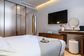 Jewel Beachfront Boutique Hotel