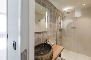 Beach Hotel Helios by CW Hotel Collection