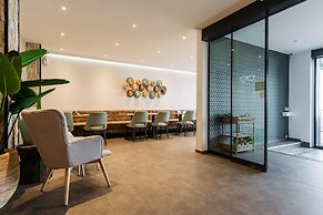 Beach Hotel Helios by CW Hotel Collection