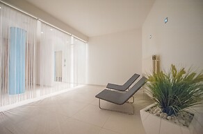 Beach Hotel Helios by CW Hotel Collection