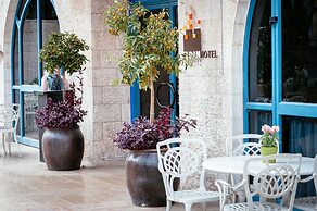 The Eldan Hotel