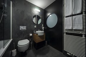 Hotel Noir