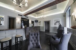 Hotel Noir