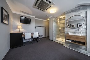 Hotel Noir