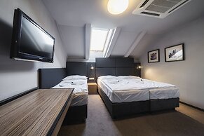 Hotel Noir