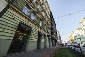 Hotel Noir