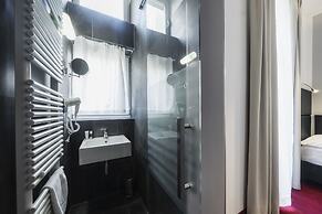 Hotel Noir