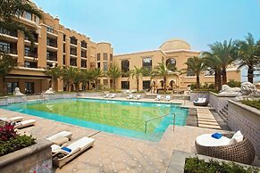 Sheraton Qingyuan Lion Lake Resort