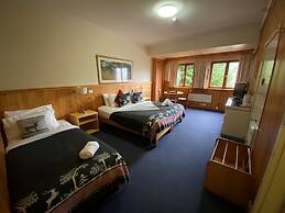 Candlelight Lodge