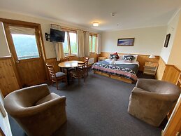 Candlelight Lodge