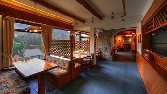 Candlelight Lodge