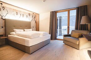 Christof Hotel