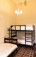 1900 Hostel
