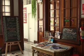1900 Hostel