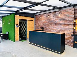 Bluezone Apartments