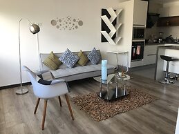 Bluezone Apartments
