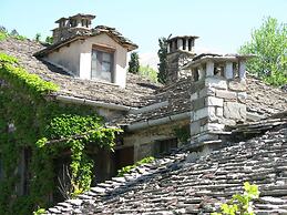 Saxonis Houses