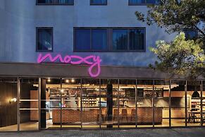 Moxy Amiens
