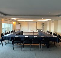 Astur Hotel y Suites
