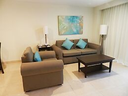 Astur Hotel y Suites