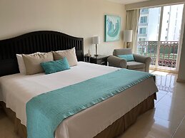 Astur Hotel y Suites