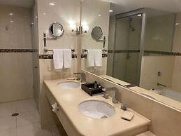 Astur Hotel y Suites