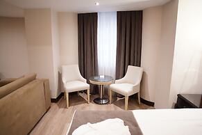 Amethyst Hotel