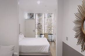 Cosmopolitan Boutique Rambla by Blossom Hotels