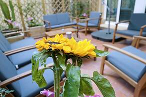 Cosmopolitan Boutique Rambla by Blossom Hotels