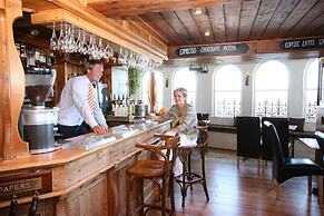 La Piette Hotel