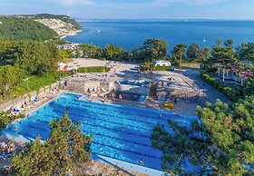 Camping Village Mare Pineta Baia Sistiana