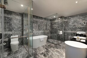 Rhombus Park Aura Chengdu Hotel