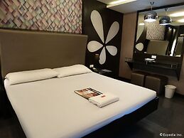 Hotel Ava Cuneta