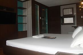 Hotel Ava Gil Puyat