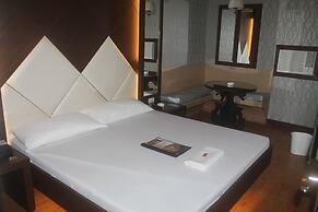 Hotel Ava Gil Puyat