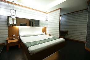 Hotel Ava Gil Puyat